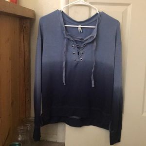 Mudd light-dark blue ombré long sleeve